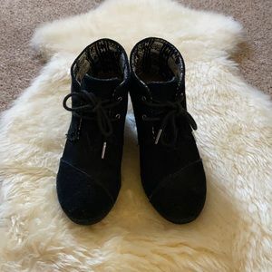 Tom’s Black Suede wedge booties